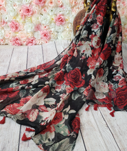 Load image into Gallery viewer, Red Bouquet