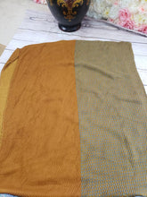 Load image into Gallery viewer, Crinkle Two Tone Scarf - 3 Colors