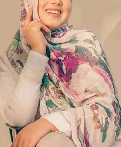 Fine Pleat Hijab | SIZE: RECTANGLE 72" X 16-27"